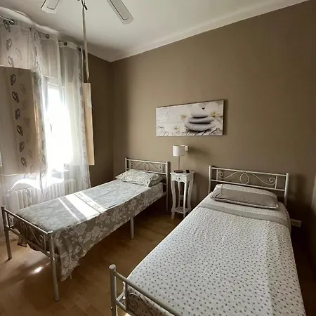 B&B 
